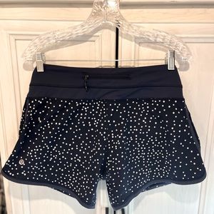Lululemon Groovy Run | navy polka dot | size 8